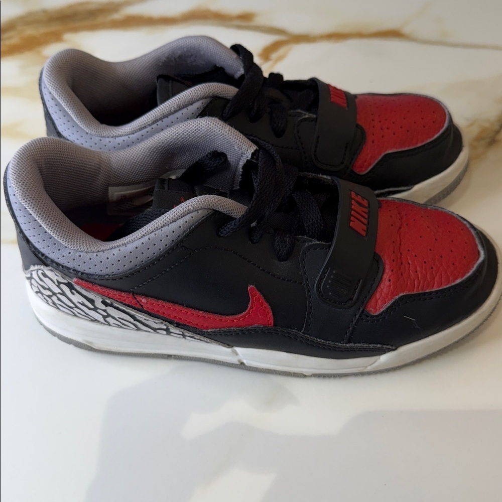 Nike Air Jordan Kids Black and Red Sneakers - Picture 3 of 8
